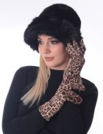 patterned gloves outfit accessory